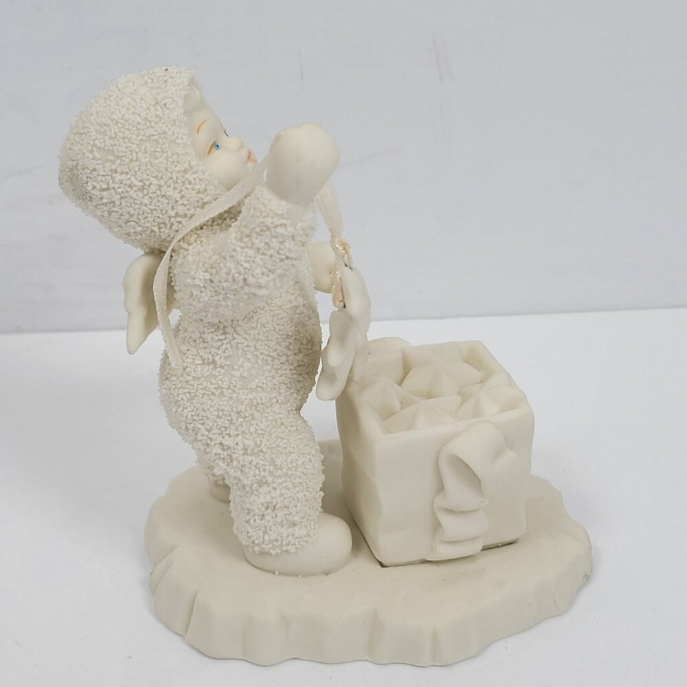 Department 56 Winter Tales Of The Snowbabies "Stringing Fallen Stars" - Picture 6 of 10